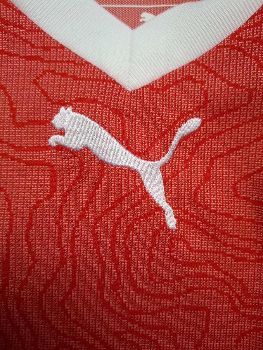 Puma SWITZERLAND PUMA WORLD CUP 2018 FOOTBALL HOME JERSEY SIZE M Size US M / EU 48-50 / 2 - 7 Thumbnail