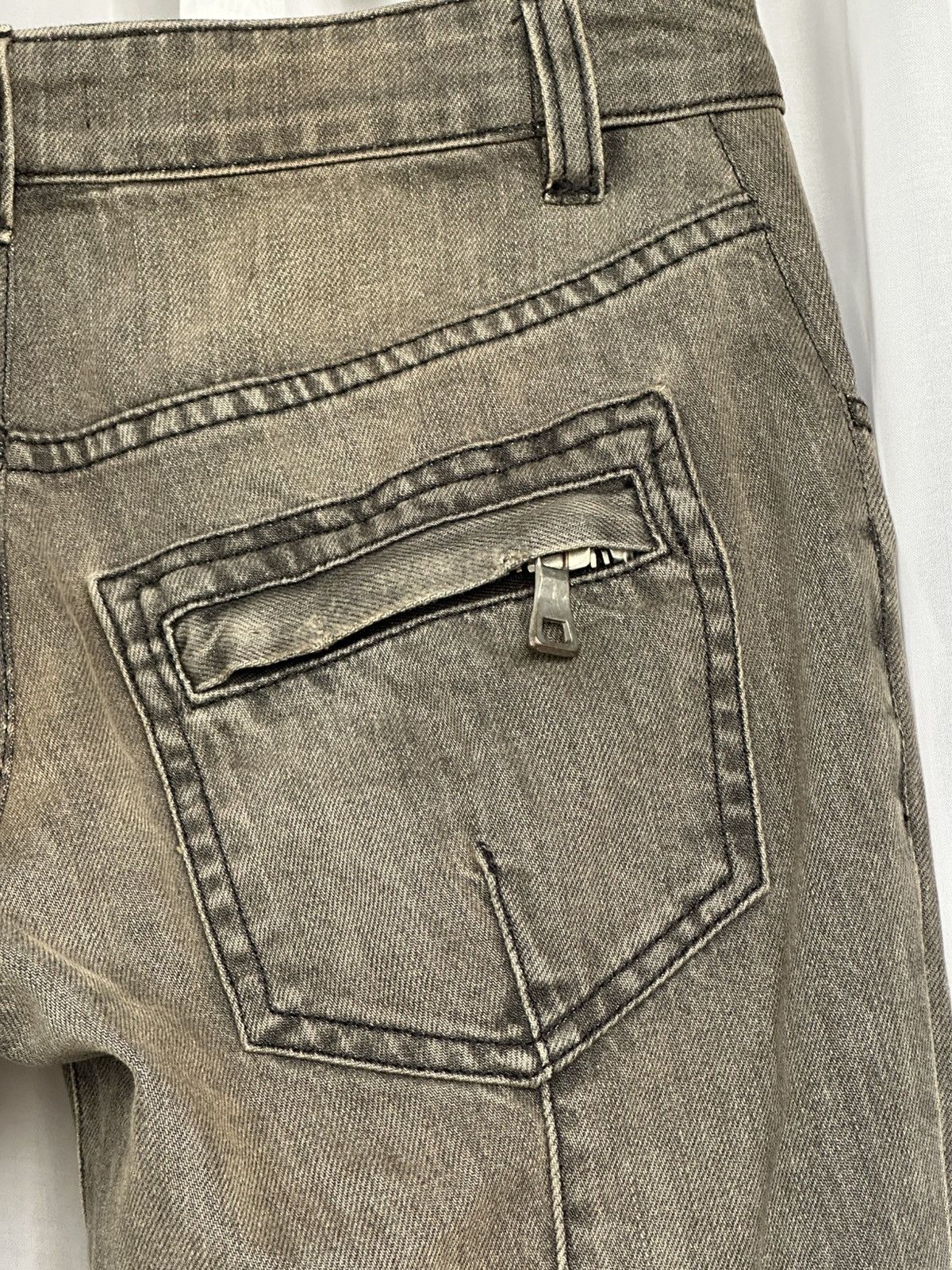 Balmain BALMAIN Decarnin SS 2010 Oil Stained Biker Denim Jeans zip Size 28" / US 6 / IT 42 - 20 Thumbnail