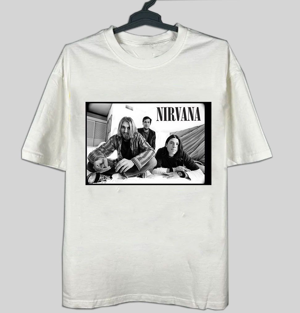 Nirvana 90s Nirvana T-shirt Tee Nirvana Band Tees Short Sleeve Tee Size US XL / EU 56 / 4 - 1 Thumbnail