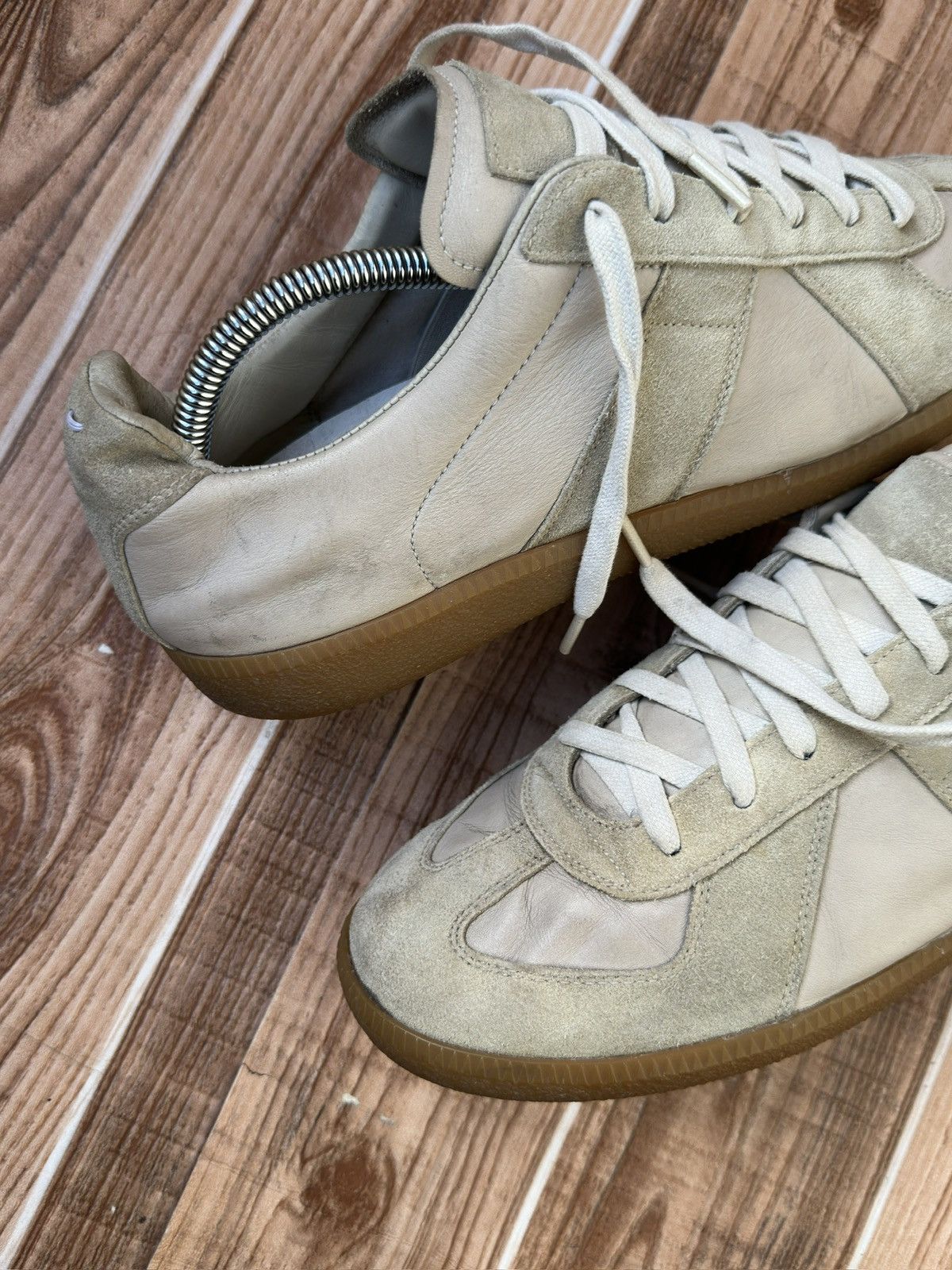 Maison Margiela Maison Martin Margiela Replica Gats Beige Lowtop Sneaks Size US 9 / EU 42 - 9 Thumbnail