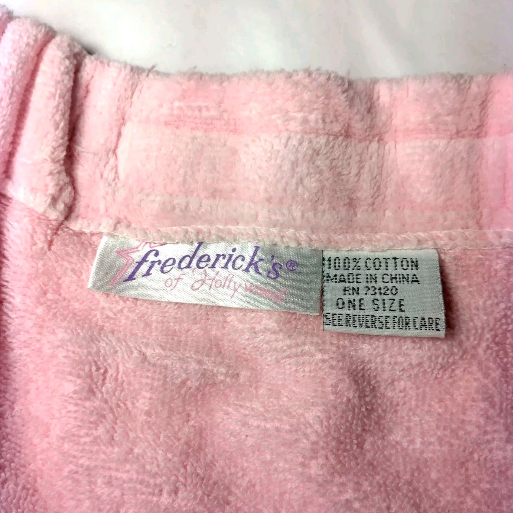 Vintage VINTAGE Fredericks of Hollywood Wrap Around Waist Towel Pink Cover Up - One Size Women's Swim Beach 22.5" Length Size ONE SIZE - 4 Thumbnail