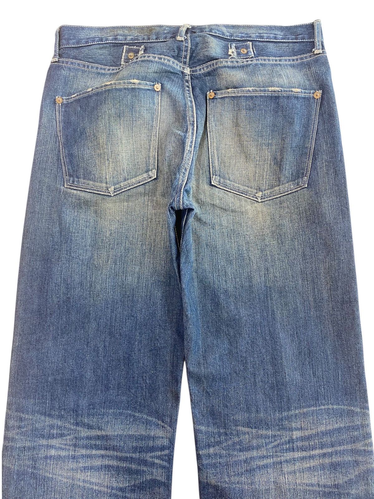 Uniqlo Uniqlo Vintage Whiskers Faded Wash Style Loose Jeans Size US 30 / EU 46 - 4 Thumbnail