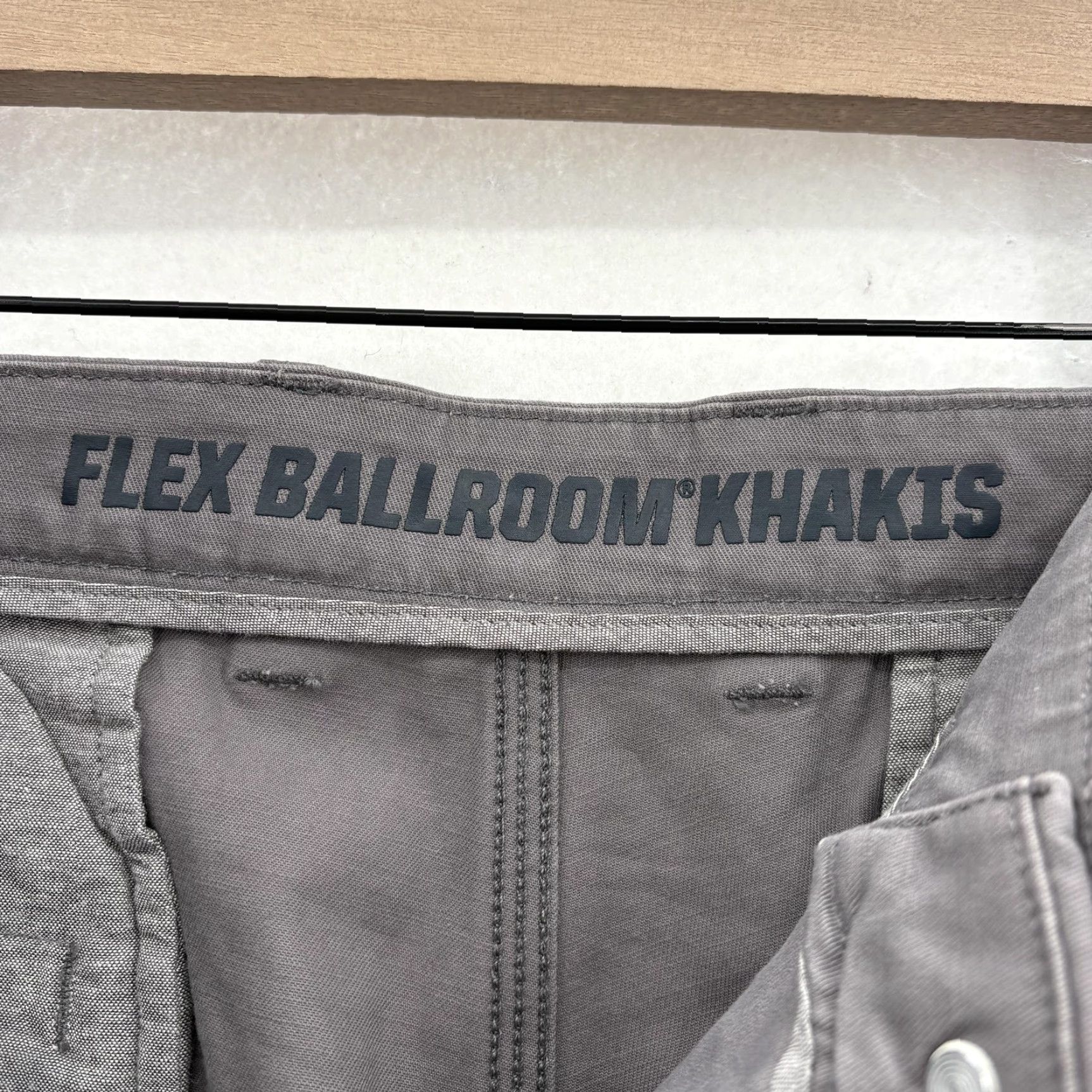 Duluth Trading Company Duluth Trading Co DuluthFlex Ballroom Slim Fit Khaki Pants Mens 40x32 Gray Stretch Workwear Cargo Size US 40 / EU 56 - 4 Thumbnail