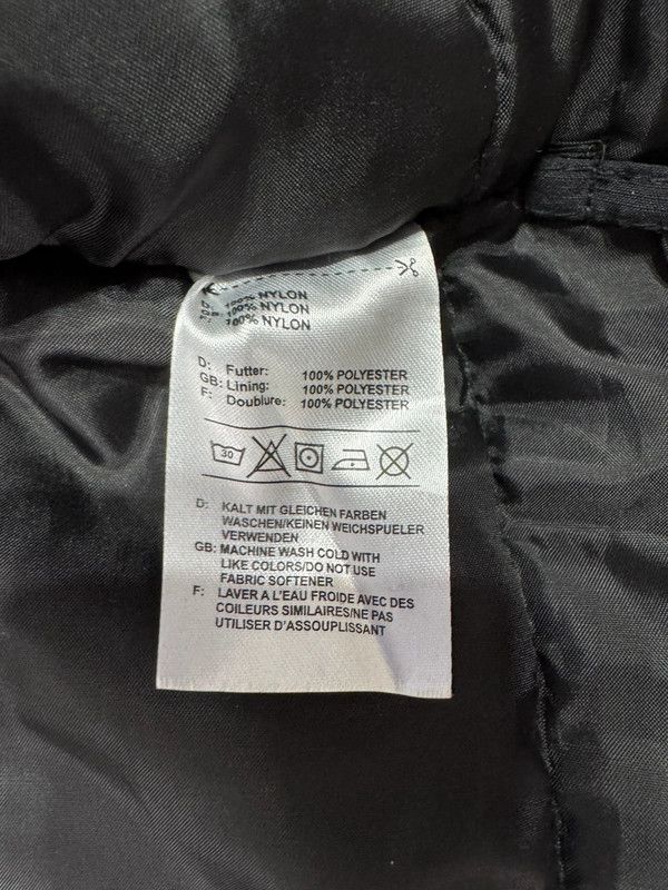 Sports Specialties Butterfly Deutschland Tischtennis L winter jacket Size US L / EU 52-54 / 3 - 10 Thumbnail