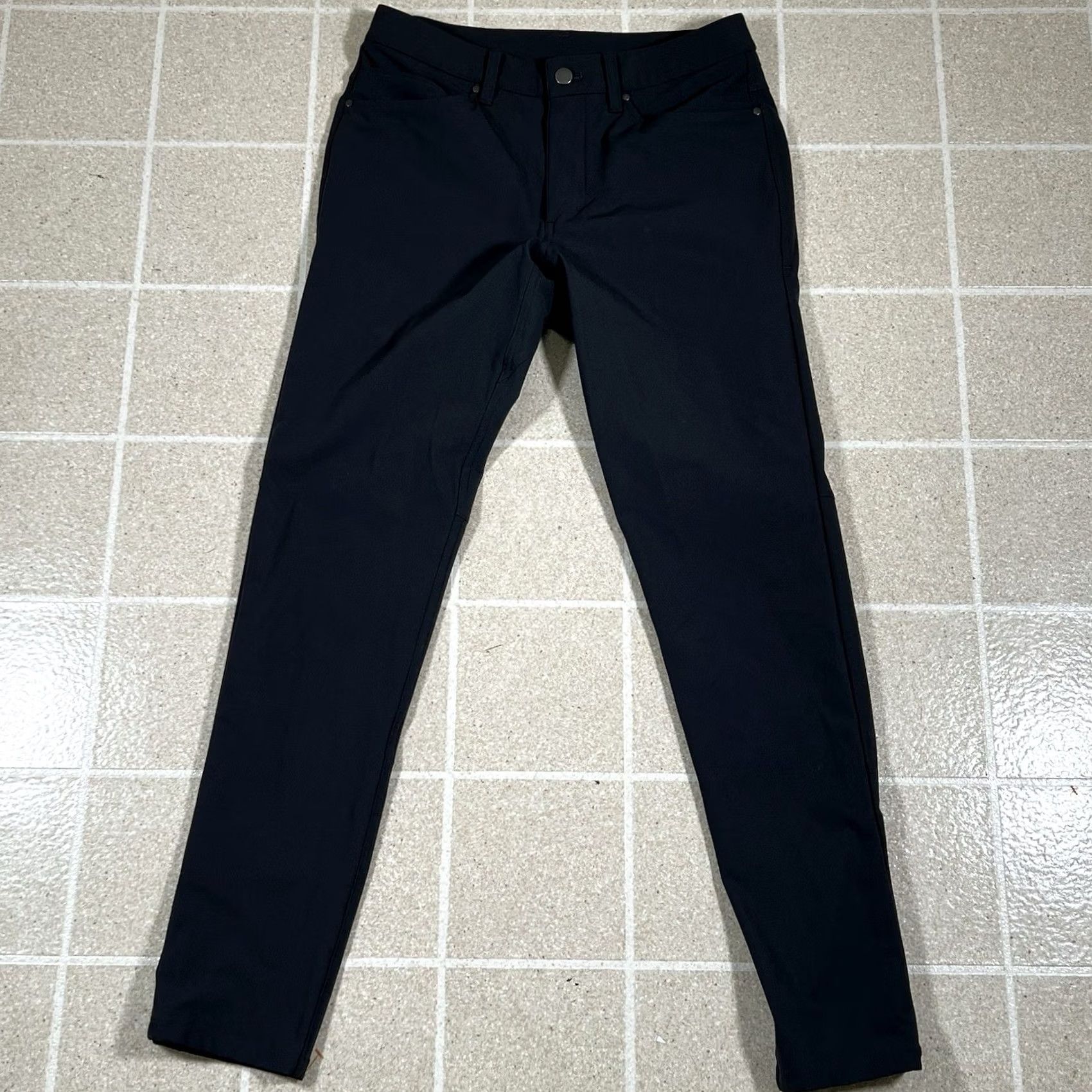 Lululemon Lululemon Men’s ABC Pants Slim Chino Stretch 28x30 Gray 5 Pocket Pants Men/Regular Size 28 Inseam 30 Size US 28 / EU 44 - 2 Thumbnail
