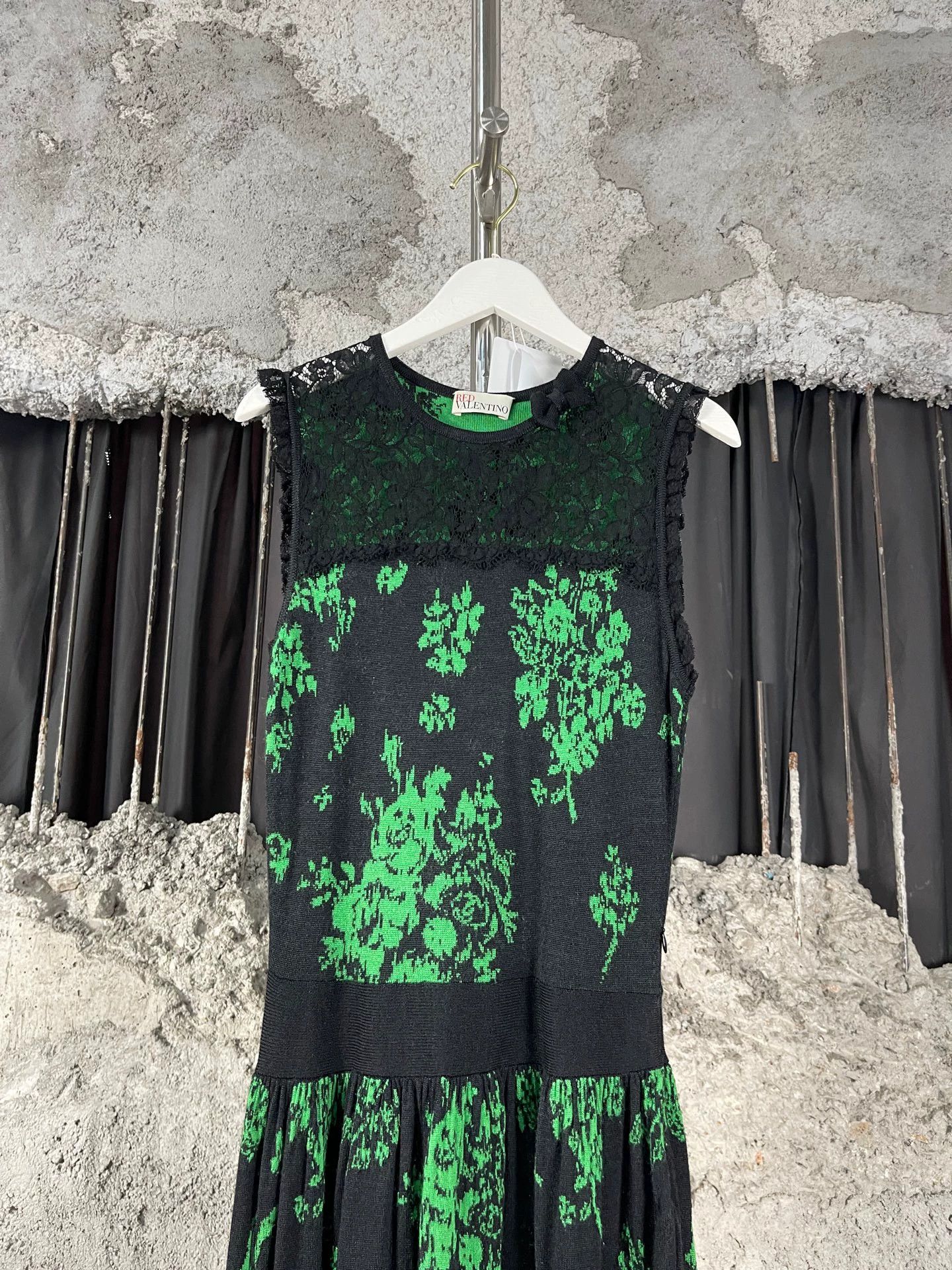 Valentino Valentino Sleeveless Lace Dress Women's S 99 New Size S / US 4 / IT 40 - 3 Thumbnail