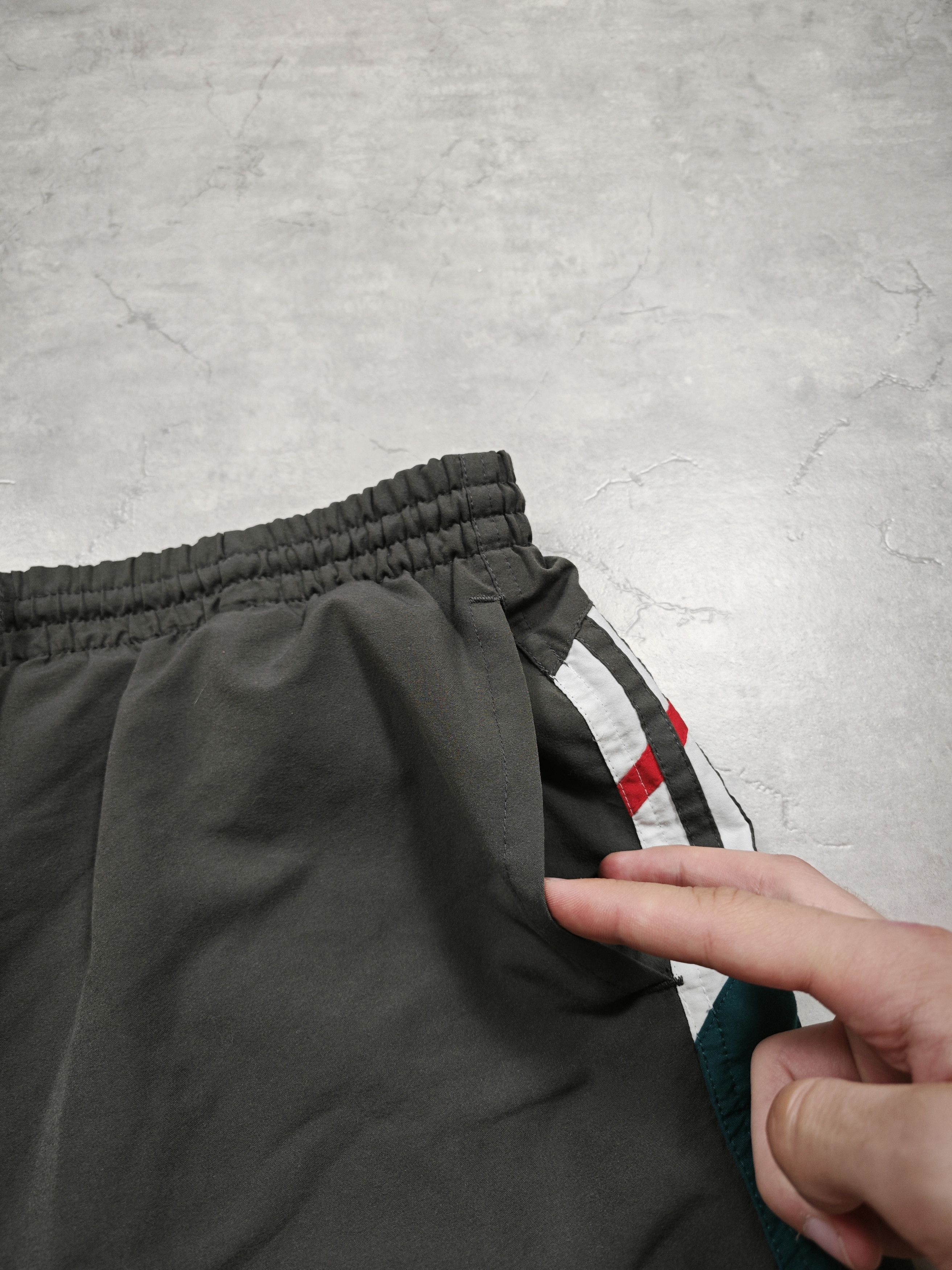 Adidas Adidas Vintage Shorts Size US 35 - 3 Thumbnail