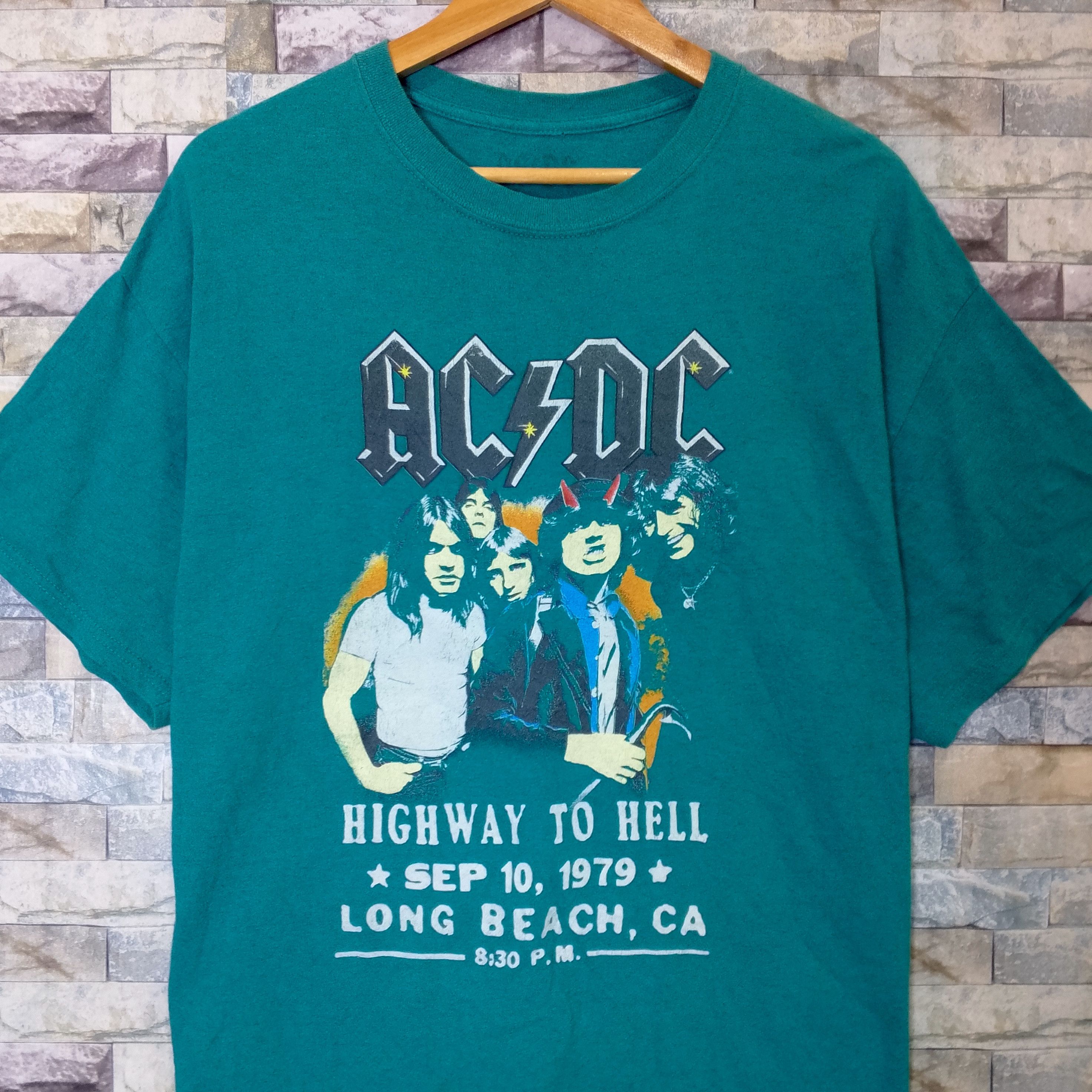 Band Tees Acdc Highway To Hell Graphic Tee Size US XL / EU 56 / 4 - 2 Thumbnail