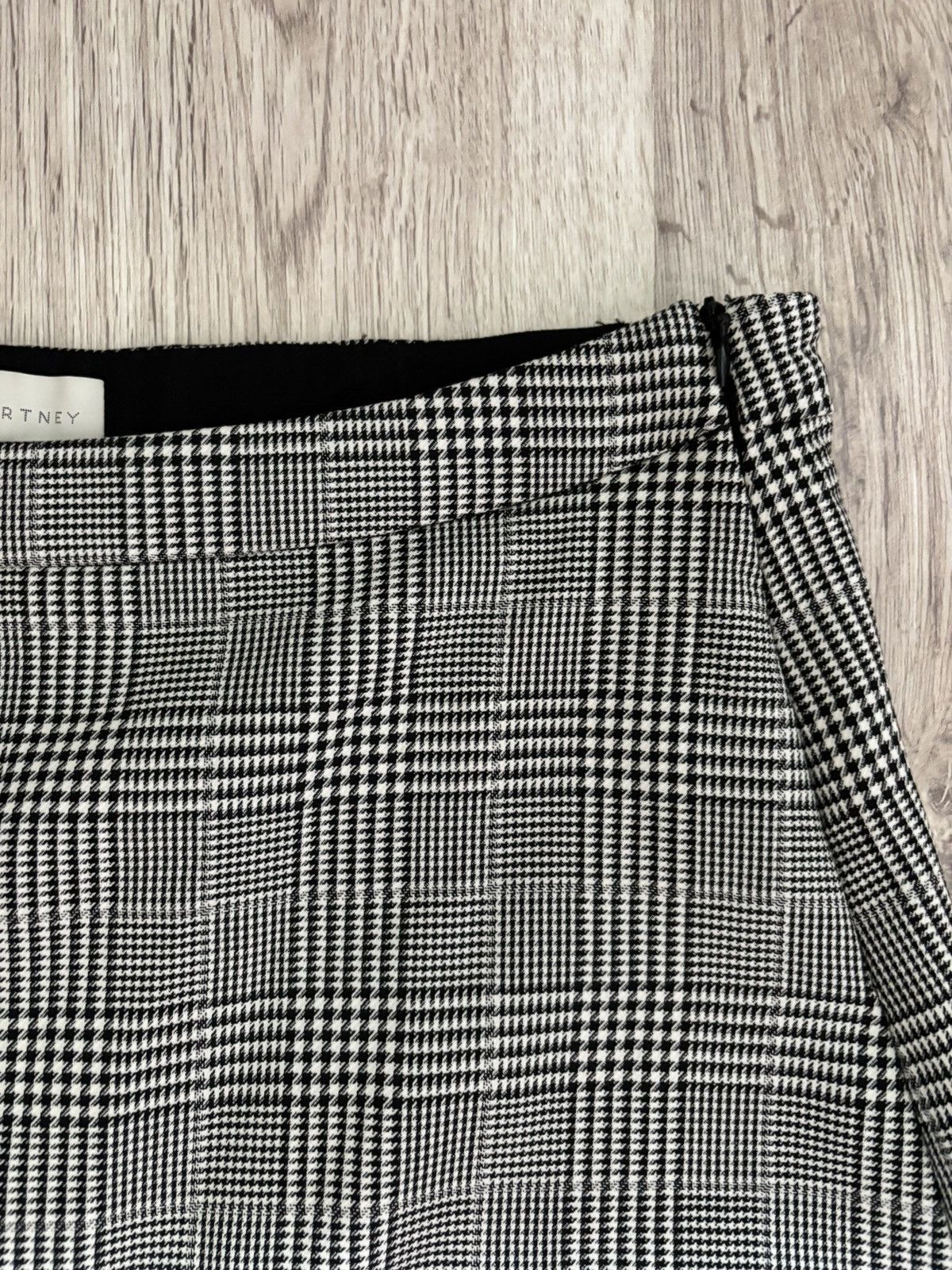 Stella McCartney Stella McCartney Houndstooth Plaid Wool Skirt Front Slit 40 Size 27" / US 4 / IT 40 - 4 Thumbnail