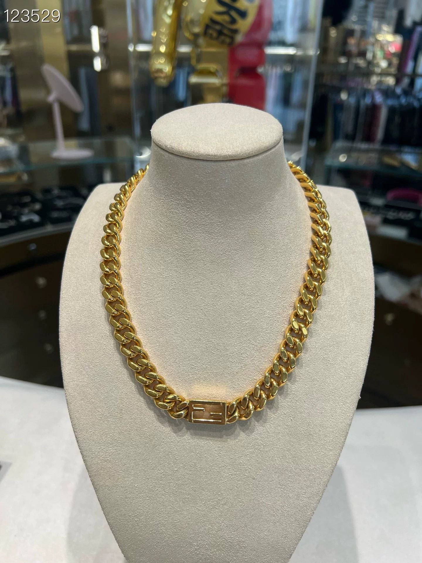 Fendi Fendi Gold Hollow Collar Necklace Size ONE SIZE - 1 Thumbnail