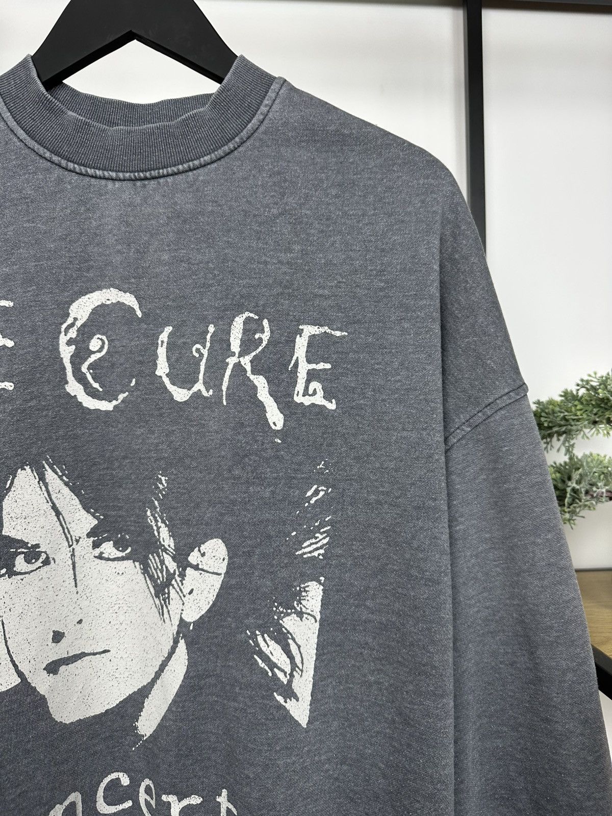 Band Tees The Cure Rober Smith Portrait sweatshirt oversized Band tour Size US M / EU 48-50 / 2 - 3 Thumbnail