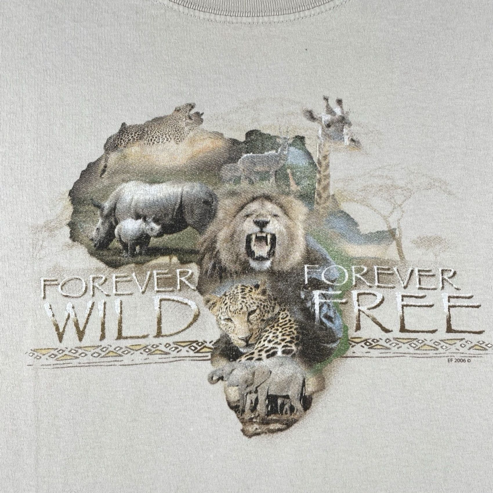 Gildan VINTAGE Shirt XL 2006 Forever Wild Forever Free African Safari Lion Elephant Rhino Size US XL / EU 56 / 4 - 3 Thumbnail