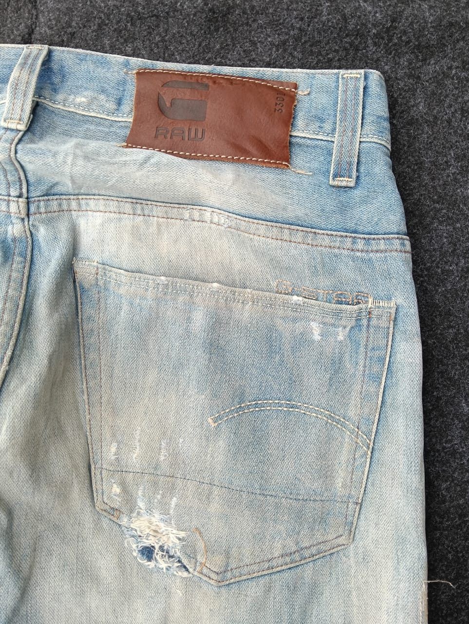 G-Star G-Star RAW 3301 Light Blue Distressed Jeans Paint Splatter. Size US 31 - 3 Thumbnail