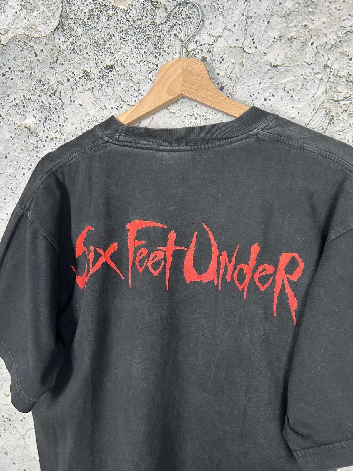 Band Tees Vintage Six Feet Under Bringer Of Blood Rock Band Tee 90s Size US L / EU 52-54 / 3 - 5 Thumbnail