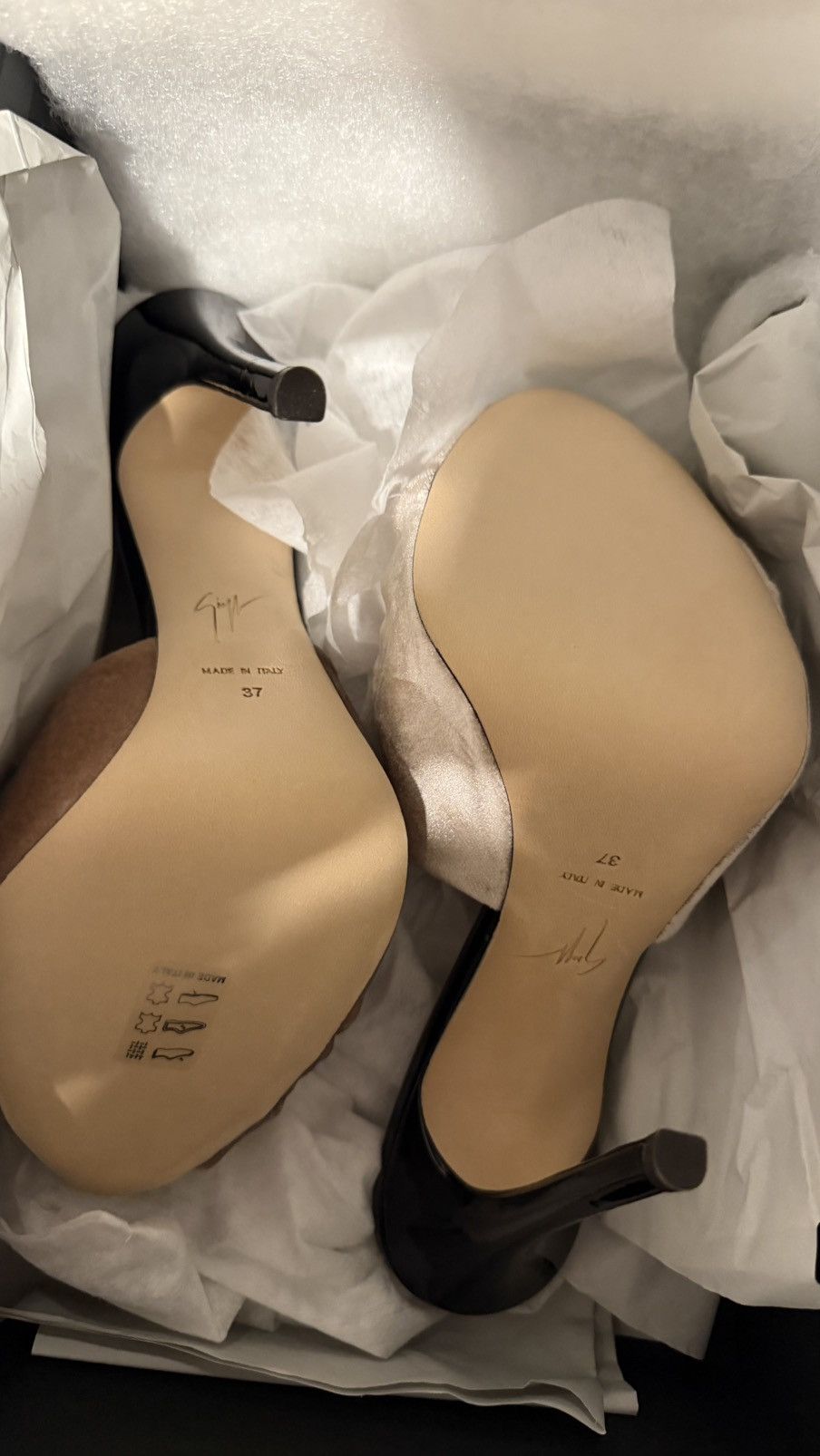 Giuseppe Zanotti Bridget Velvet Size US 7 / IT 37 - 2 Thumbnail