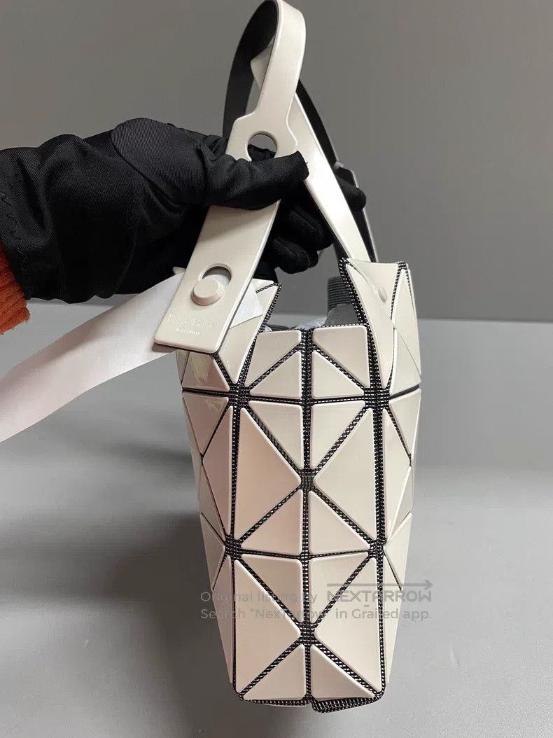 Issey Miyake Issey Miyake White Mini Diamond Bag Size ONE SIZE - 4 Thumbnail