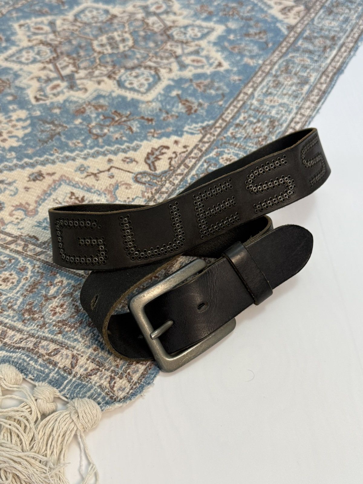 Vintage Guess Y2K Leather Belt