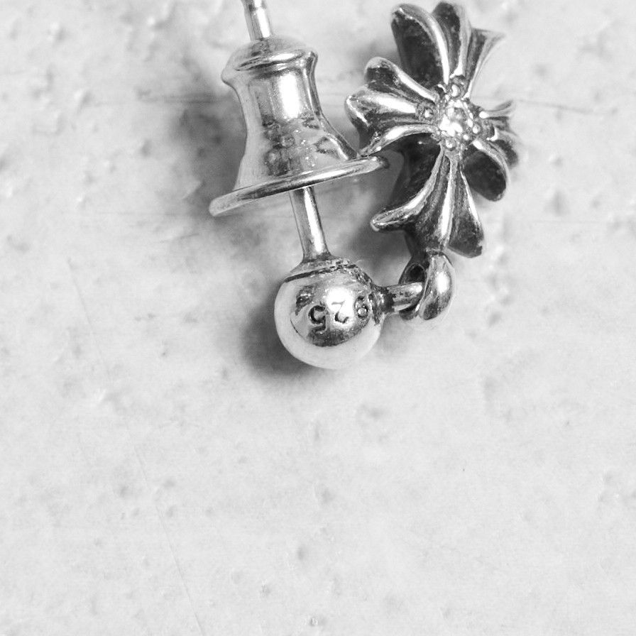 Chrome Hearts CHROME HEARTS Tiny E Silver Diamond Earring Size ONE SIZE - 5 Thumbnail