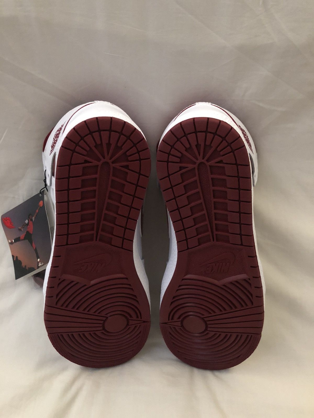 Jordan Brand Jordan 1 Retro Size US 8.5 / EU 41-42 - 3 Thumbnail