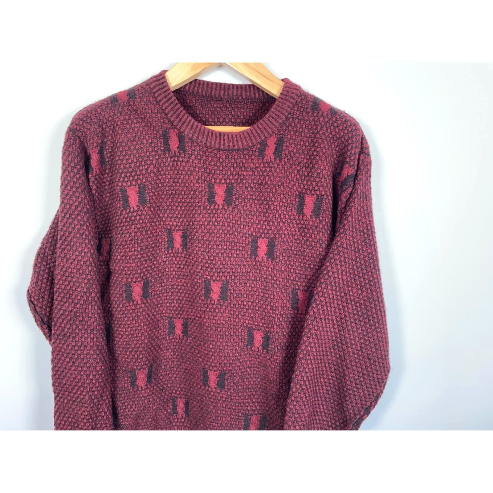 Vintage VINTAGE 90s Textured Knit Sweater Mens Large Red Black Geometric Pattern Dad Style Pullover Knit Heavyweight Crew Neck Casual Size US L / EU 52-54 / 3 - 4 Thumbnail