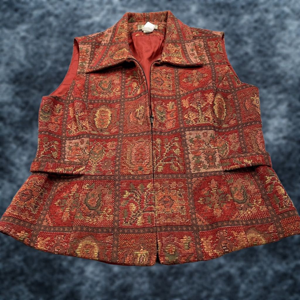 The Territory Ahead The Territory Ahead Vest Womens 12 Red Tapestry Floral Zip Lined Boho Classic Size XL / US 12-14 / IT 48-50 - 1 Thumbnail