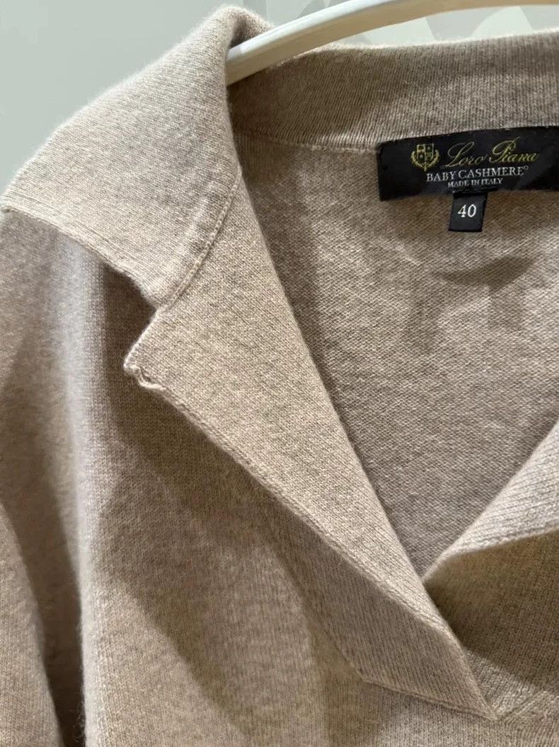 Loro Piana LORO PIANA She's wearing a cashmere cardigan Size S / US 4 / IT 40 - 9 Thumbnail