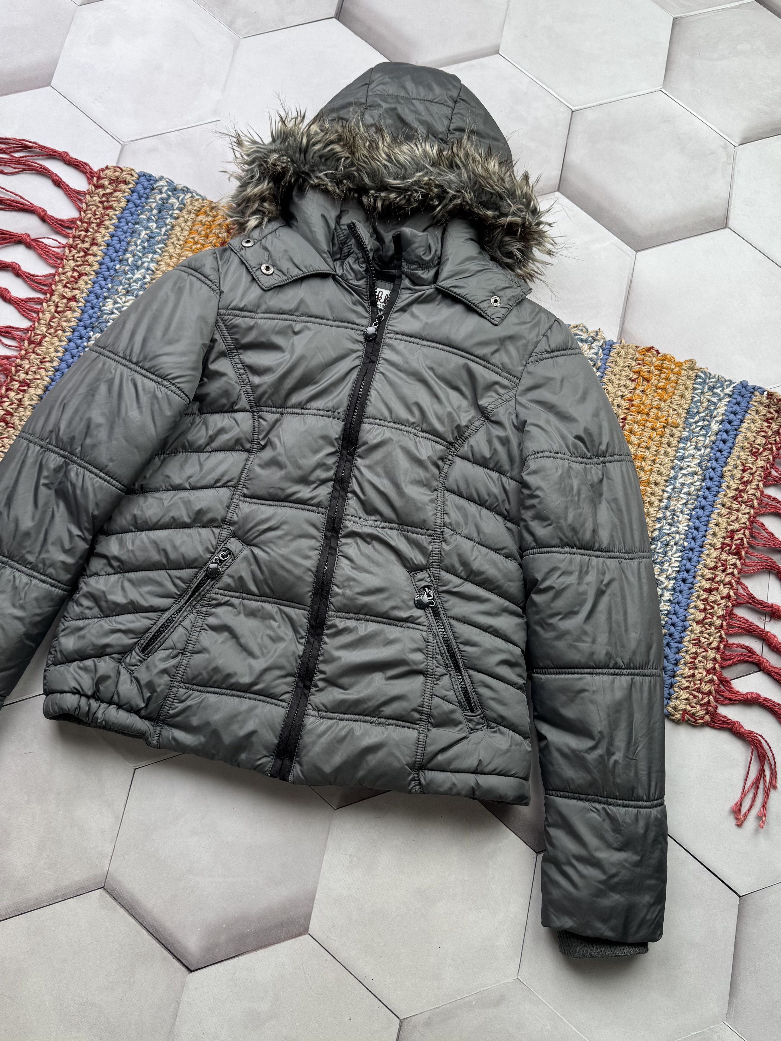 Japanese Brand Vintage Cropped Jacket With Faux Fur Hood (E4) Size M / US 6-8 / IT 42-44 - 3 Thumbnail