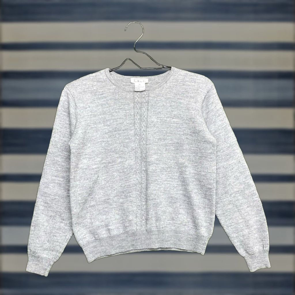 Talbots **Talbots Merino Wool Women's Medium Grey Slim Fit Classic Sweater** User: **Talbots Merino Wool Women's Medium Grey Slim Fit Classic Pullover** Size M / US 6-8 / IT 42-44 - 1 Thumbnail