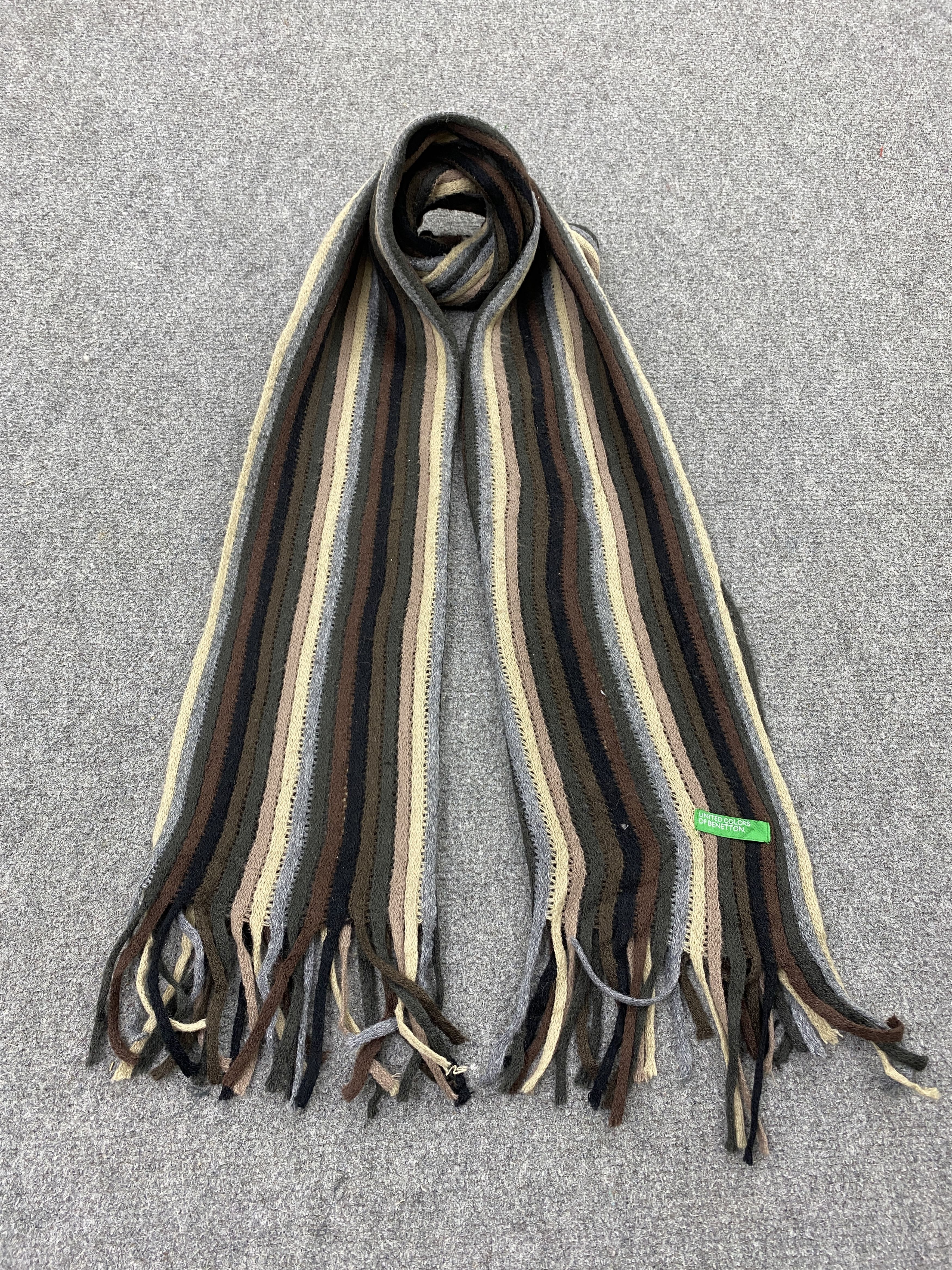 Benetton United Colors Of Benetton Scarf /Muffler /Neckwear - SC0053 Size ONE SIZE - 1 Thumbnail