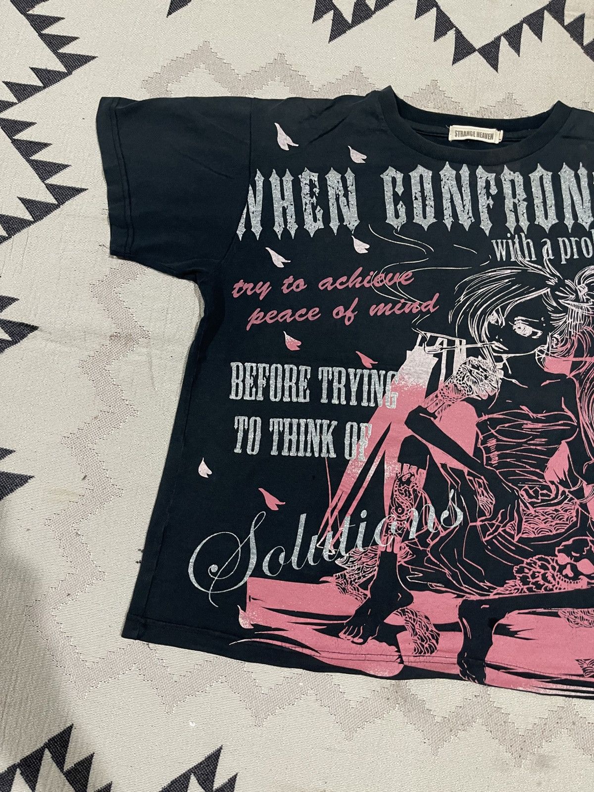 If Six Was Nine 2000s STRANGE HEAVEN SEXY WOMEN SAMURAI FADED BOXY TSHIRT Size US M / EU 48-50 / 2 - 3 Thumbnail