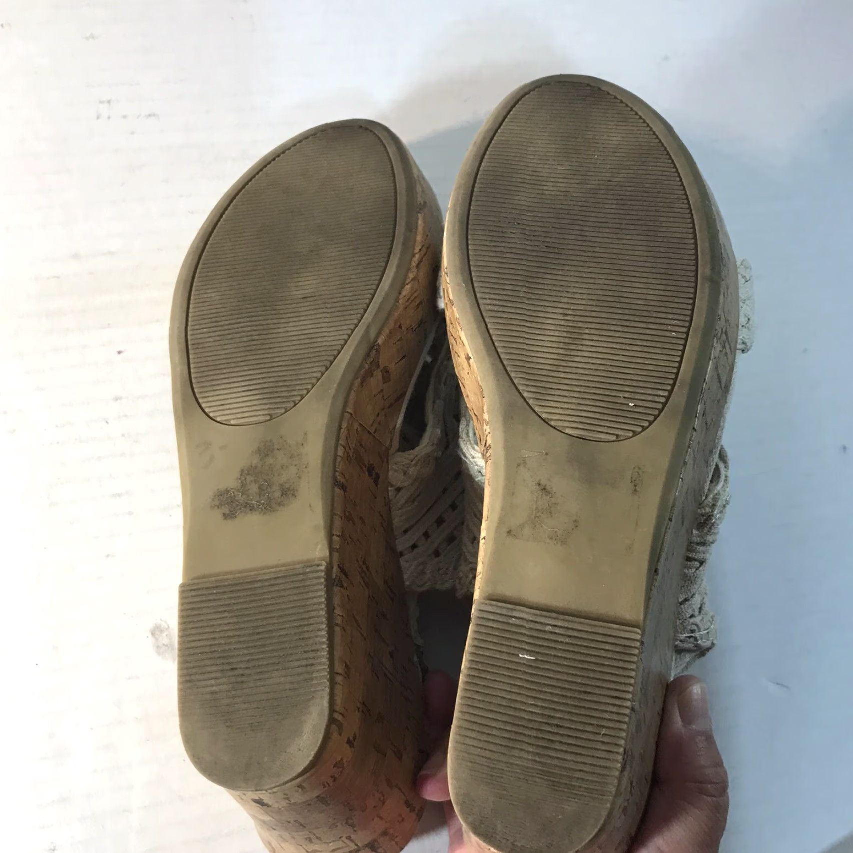 Vintage Jellypop Beige Wedge Heels Womens Size 8M Open Toe Slingback 3.5in High Heel Casual Clubwear Size US 8 / IT 38 - 6 Thumbnail