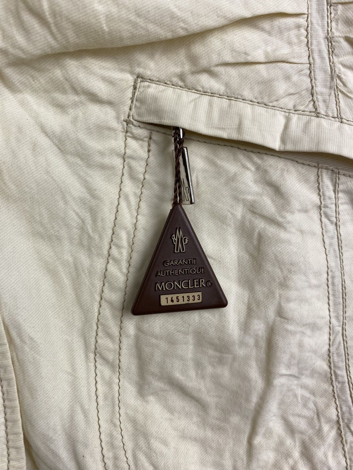 Moncler Moncler vintage ladies full zip jacket size 3 beige Size S / US 4 / IT 40 - 10 Thumbnail