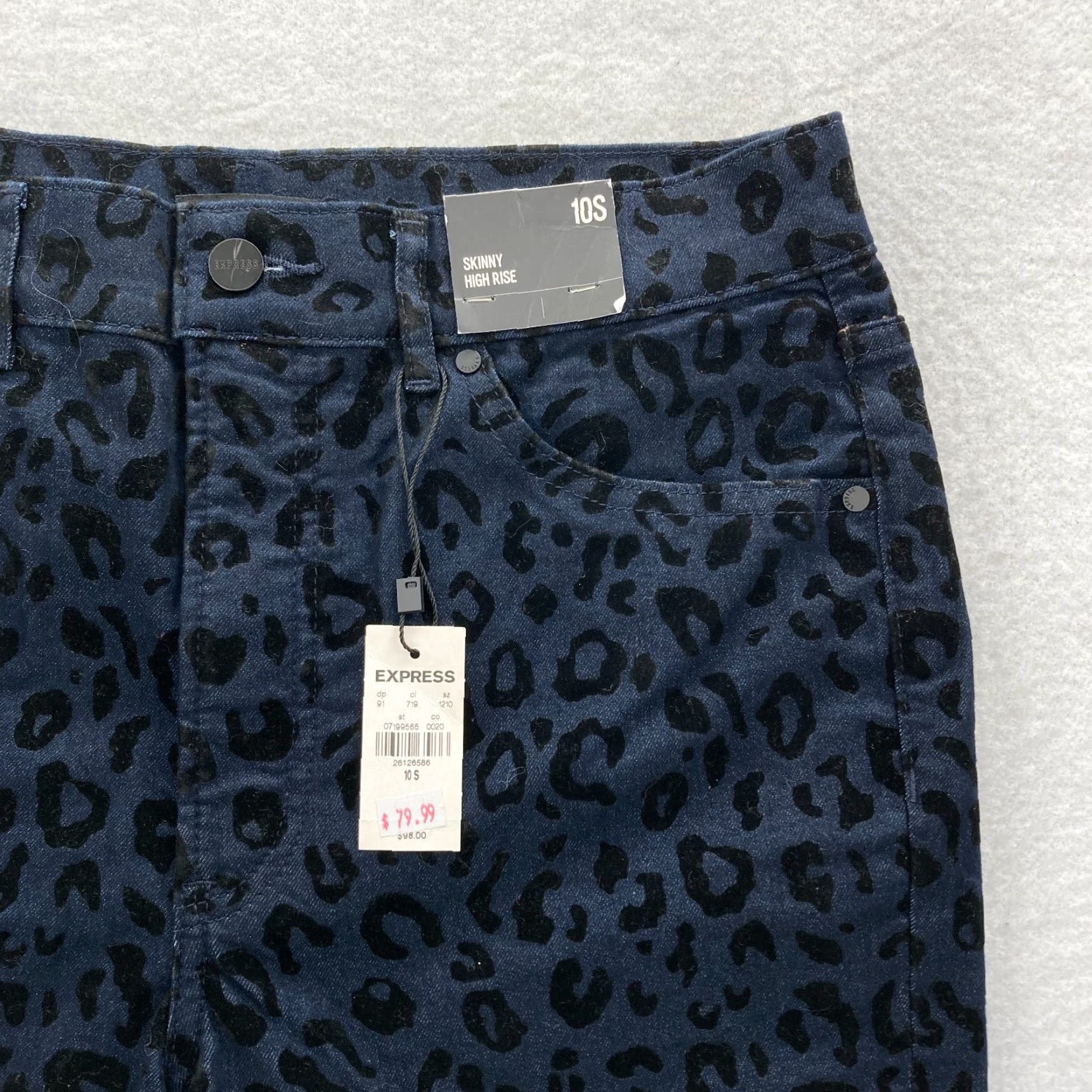 Express EXPRESS Women's 10 Short Blue Leopard Stretch Fabric Skinny Leg Pants High Rise Size 24" / US 00 / IT 34 - 3 Thumbnail