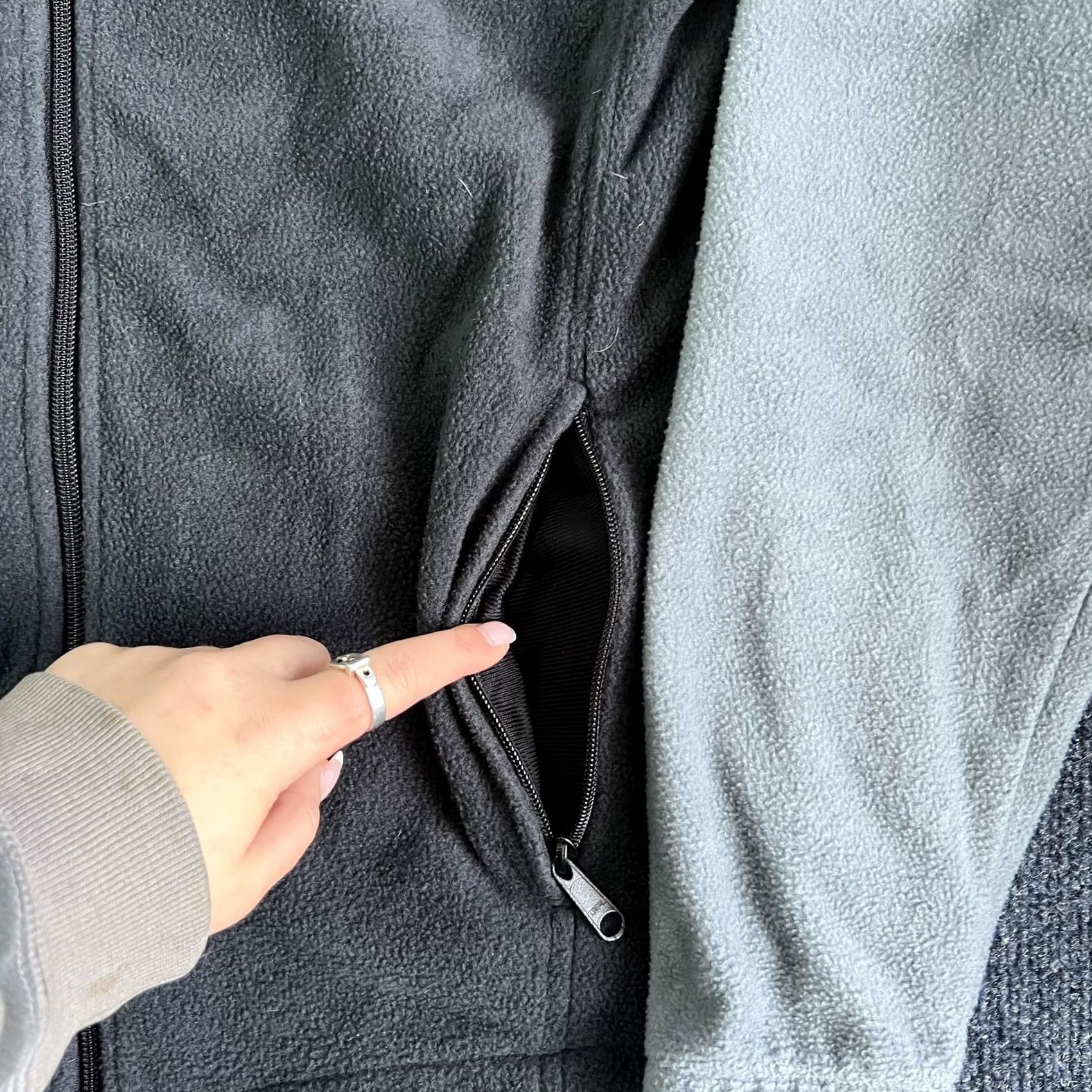 Vintage Columbia Jacket Mens Small Gray Fleece Full Zip Stand Collar Pockets XM1247 Size US S / EU 44-46 / 1 - 4 Thumbnail