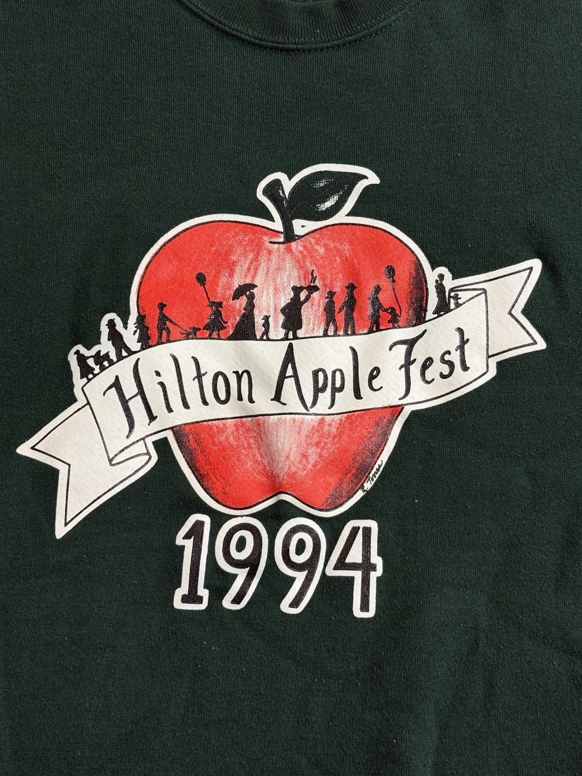 Jerzees Vintage Hilton Apple Fest Crewneck 1994 Hilton New York XL Size US XL / EU 56 / 4 - 4 Thumbnail