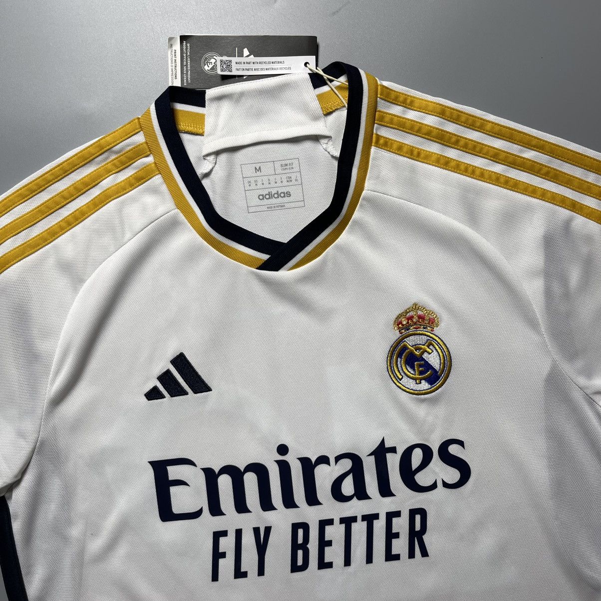 Adidas × Vintage NWT REAL MADRID 2023/2024 FOOTBALL HOME JERSEY #42 GULER Size US M / EU 48-50 / 2 - 4 Thumbnail