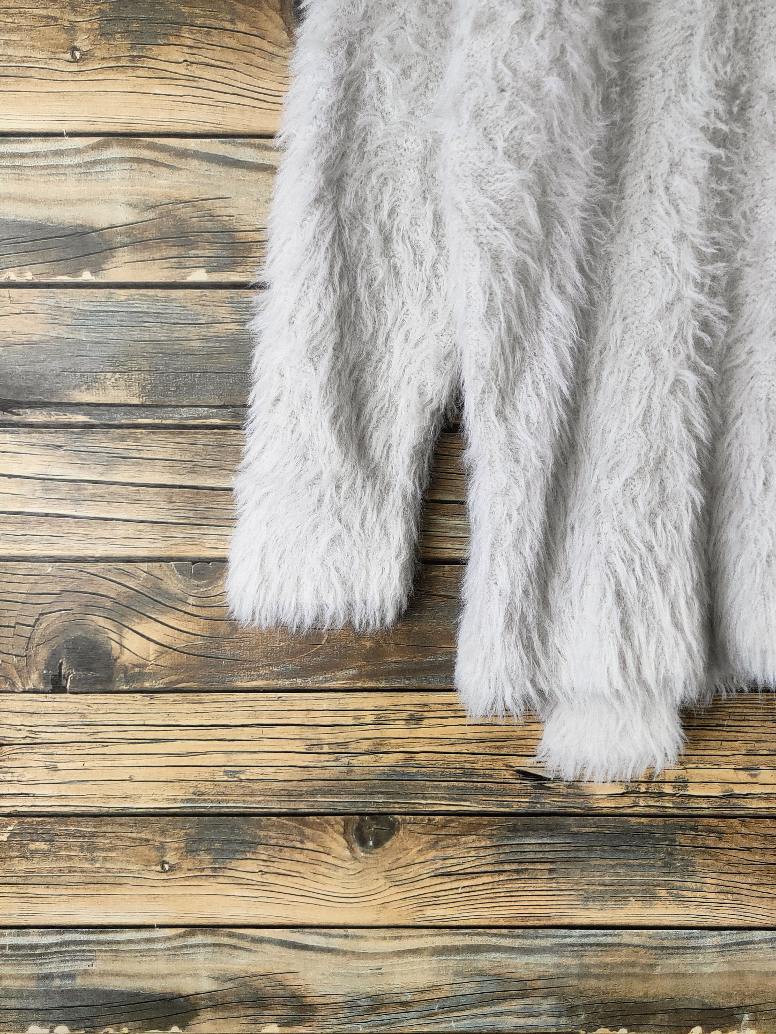 Japanese Brand DL Alicia Pageboy Gray Fur Mohair Knitwear #46-968 Size L / US 10 / IT 46 - 4 Thumbnail
