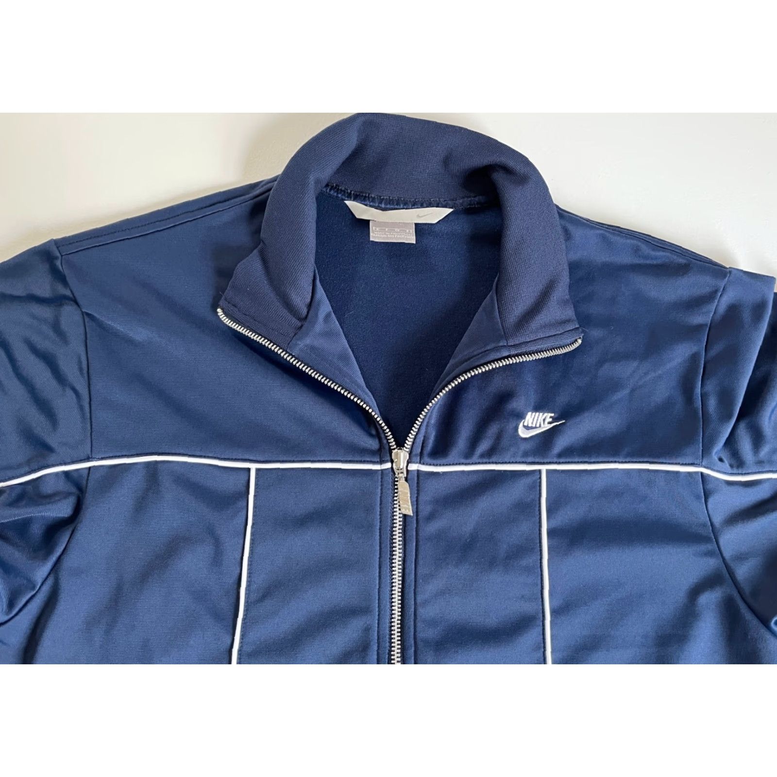 Nike VINTAGE Nike Track Jacket Full Zip Navy Sz S Men Size US S / EU 44-46 / 1 - 6 Thumbnail