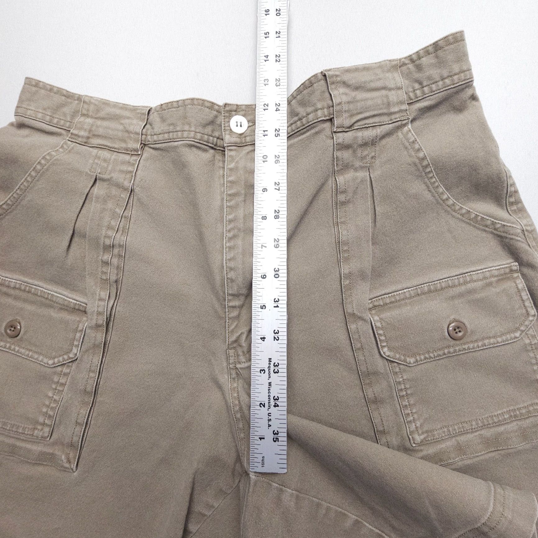 Vintage Cabela's Canvas Mini Cargo Shorts Size 16 Khaki High Rise Pleated Safari Hunting Size 38" / US 16 / IT 52 - 7 Thumbnail