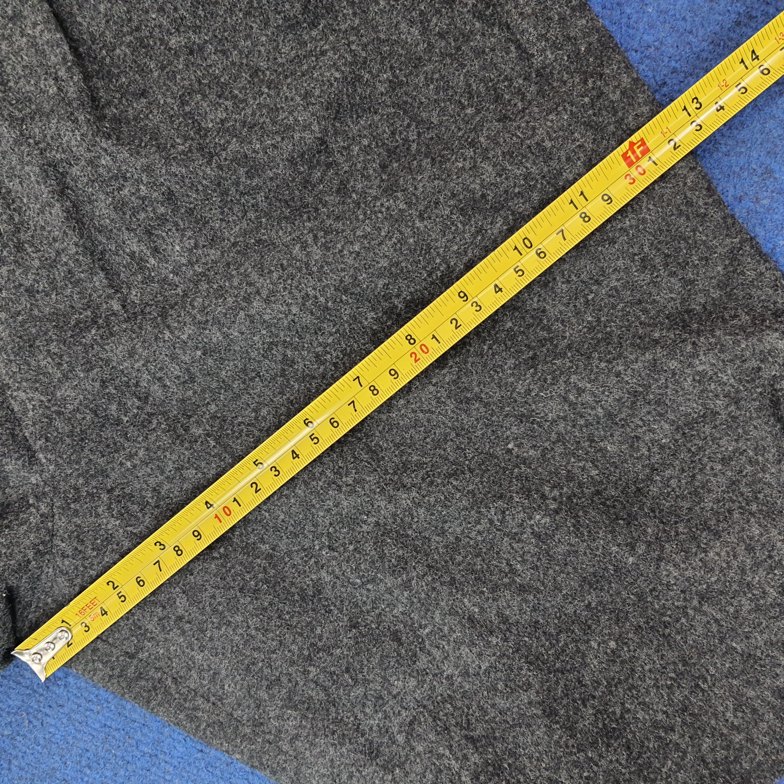 Hai Sporting Gear Vintage Hai Sporting Gear by Issey Miyake Short C252N7 Size US 27 - 12 Thumbnail