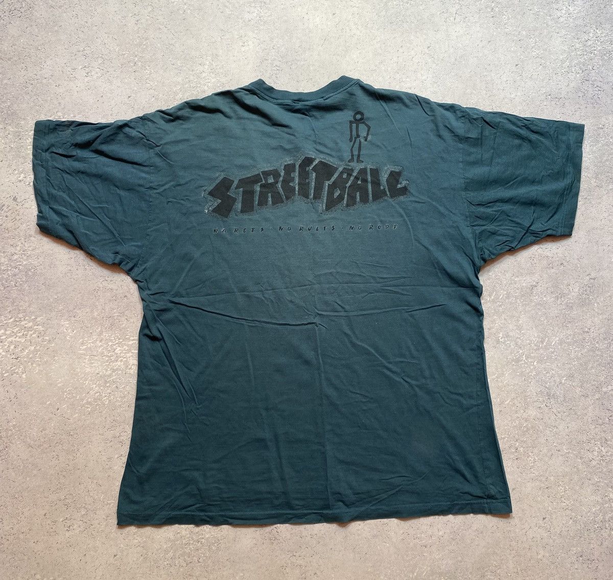Adidas Vintage Adidas Streetball 90s Graphic Tee Rare Basketball Size US L / EU 52-54 / 3 - 5 Thumbnail