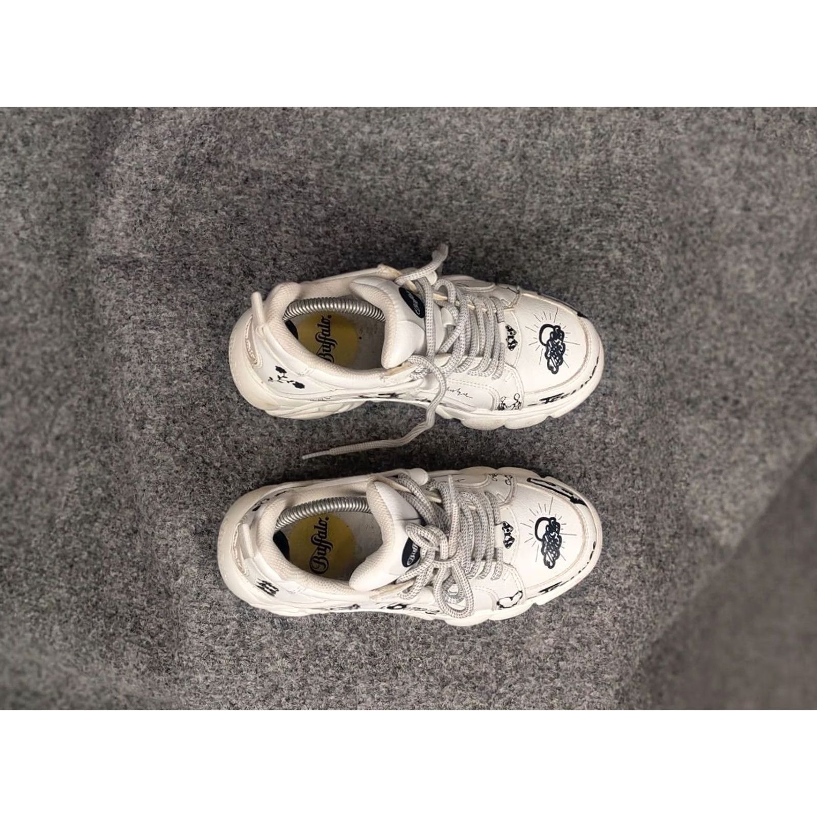 Buffalo London Buffalo Superge White Sneakers Women's 37 US 6.5 90s London Paint Logo Low Top Casual Activewear Running Size US 7 / IT 37 - 3 Thumbnail