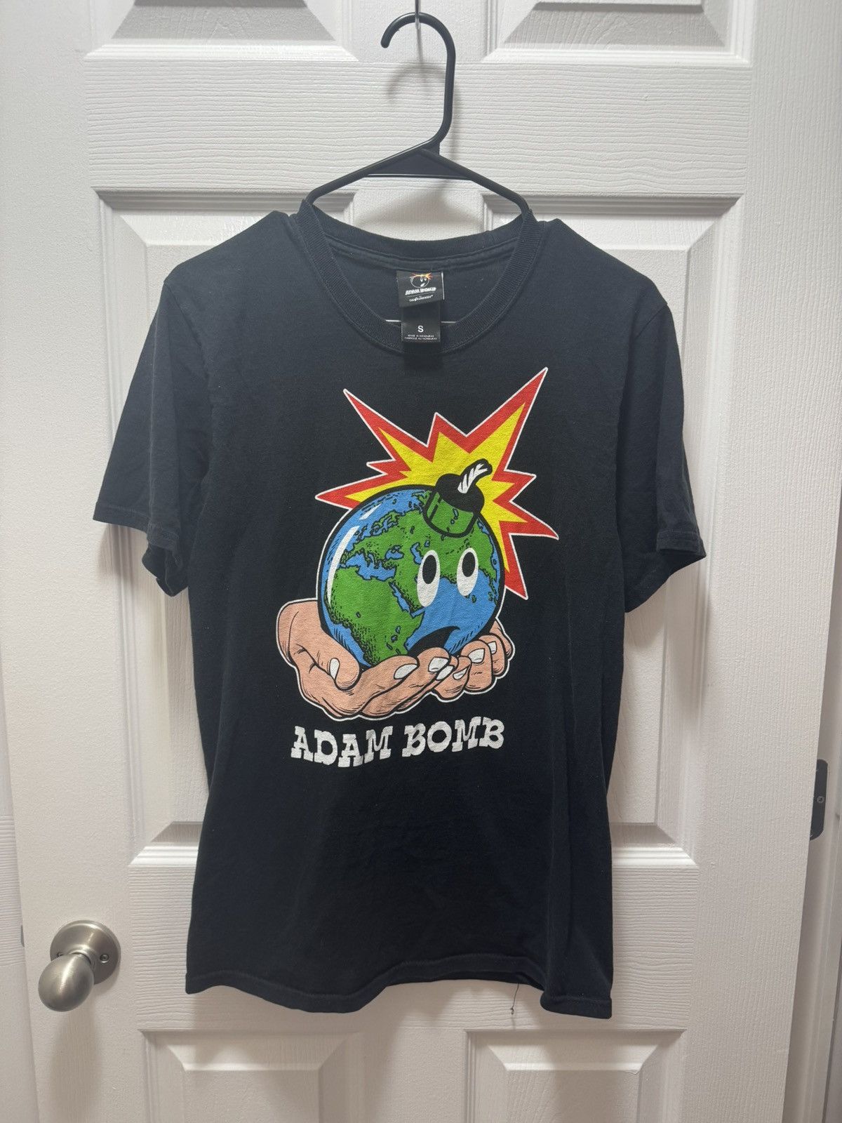 Vintage Adam Bomb World Bomb Skater Vintage Shirt Black Size US S / EU 44-46 / 1 - 1 Thumbnail
