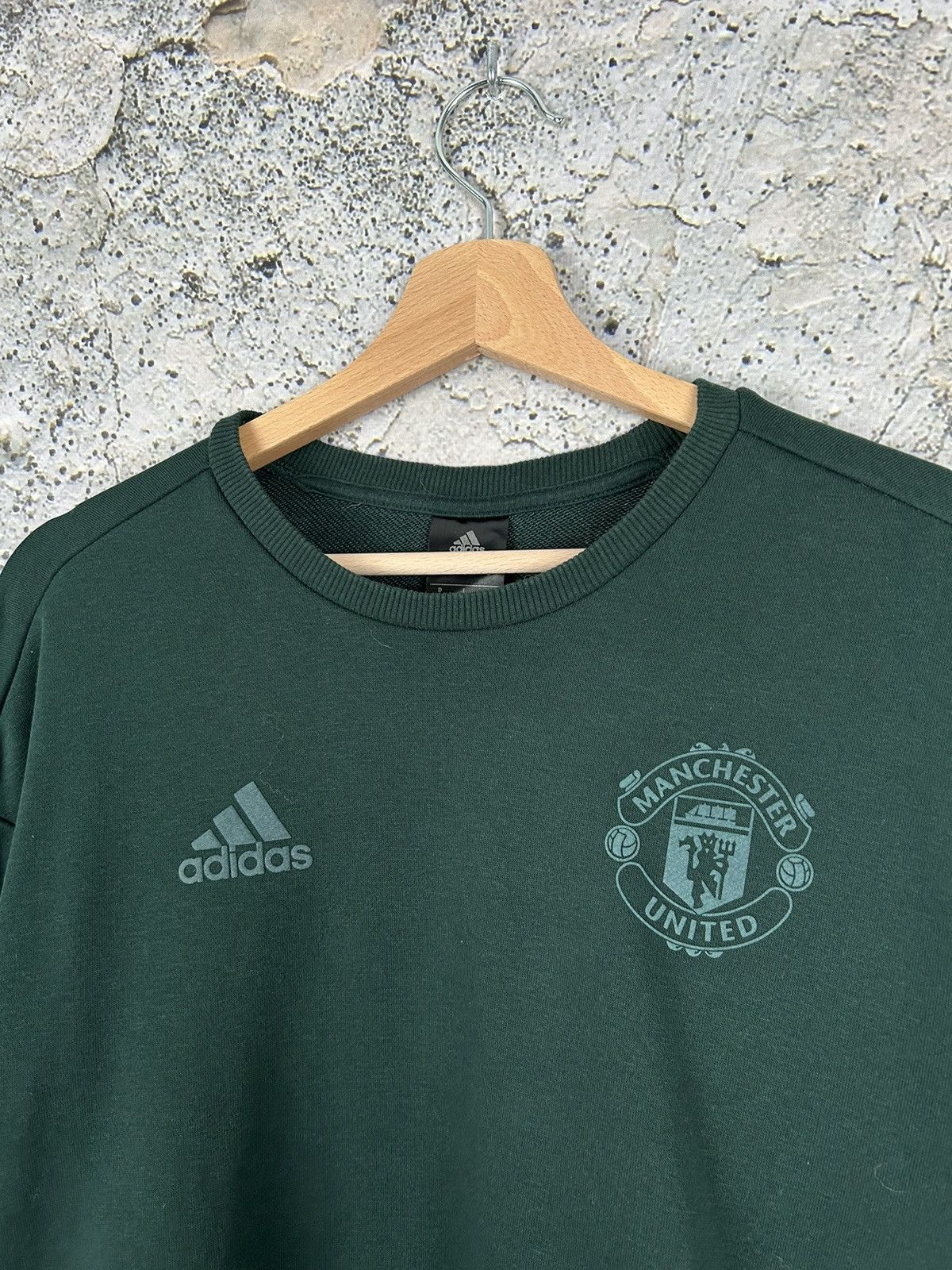 Adidas Vintage Adidas Manchester United Soccer Footbat Longsleeve Size US S / EU 44-46 / 1 - 3 Thumbnail