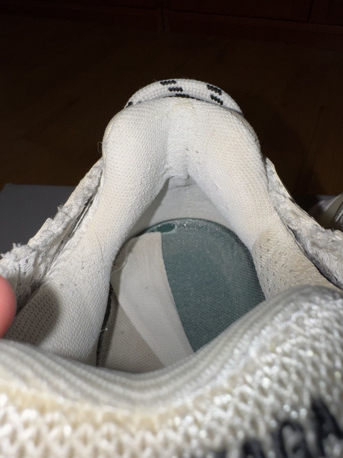 Balenciaga Balenciaga Runner Triple White Made In Italy Size US 8 / EU 41 - 12 Thumbnail
