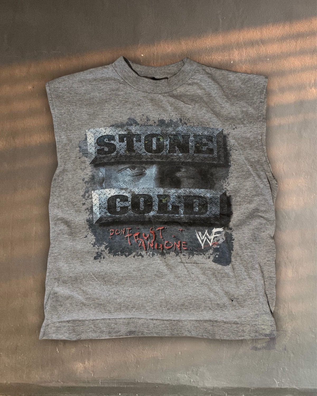 WWF 90s rare stone cold steve austin don’t trust anyone 1999 tee Size US XL / EU 56 / 4 - 1 Thumbnail