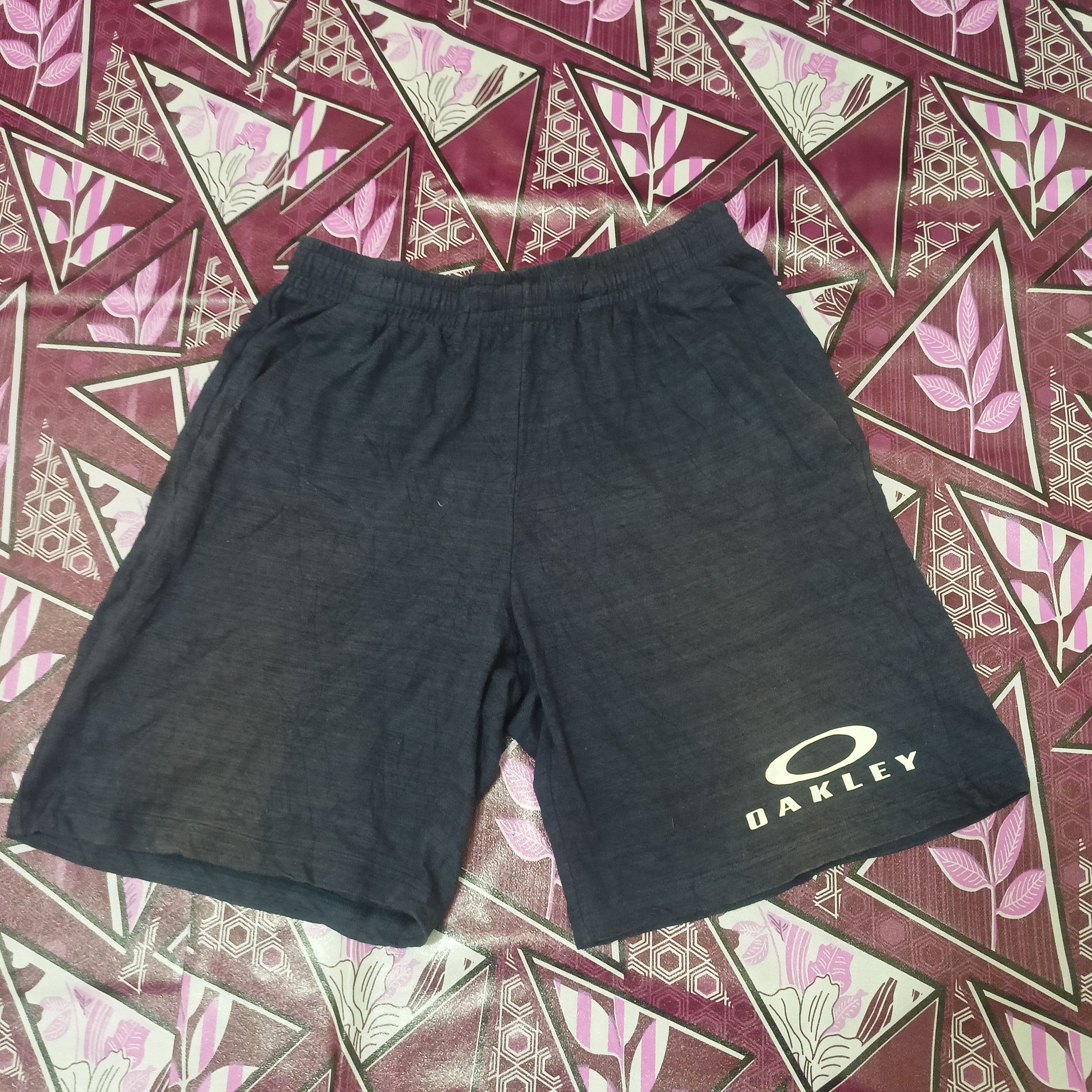 Oakley Oakley big logo short pants Size US 30 / EU 46 - 1 Thumbnail