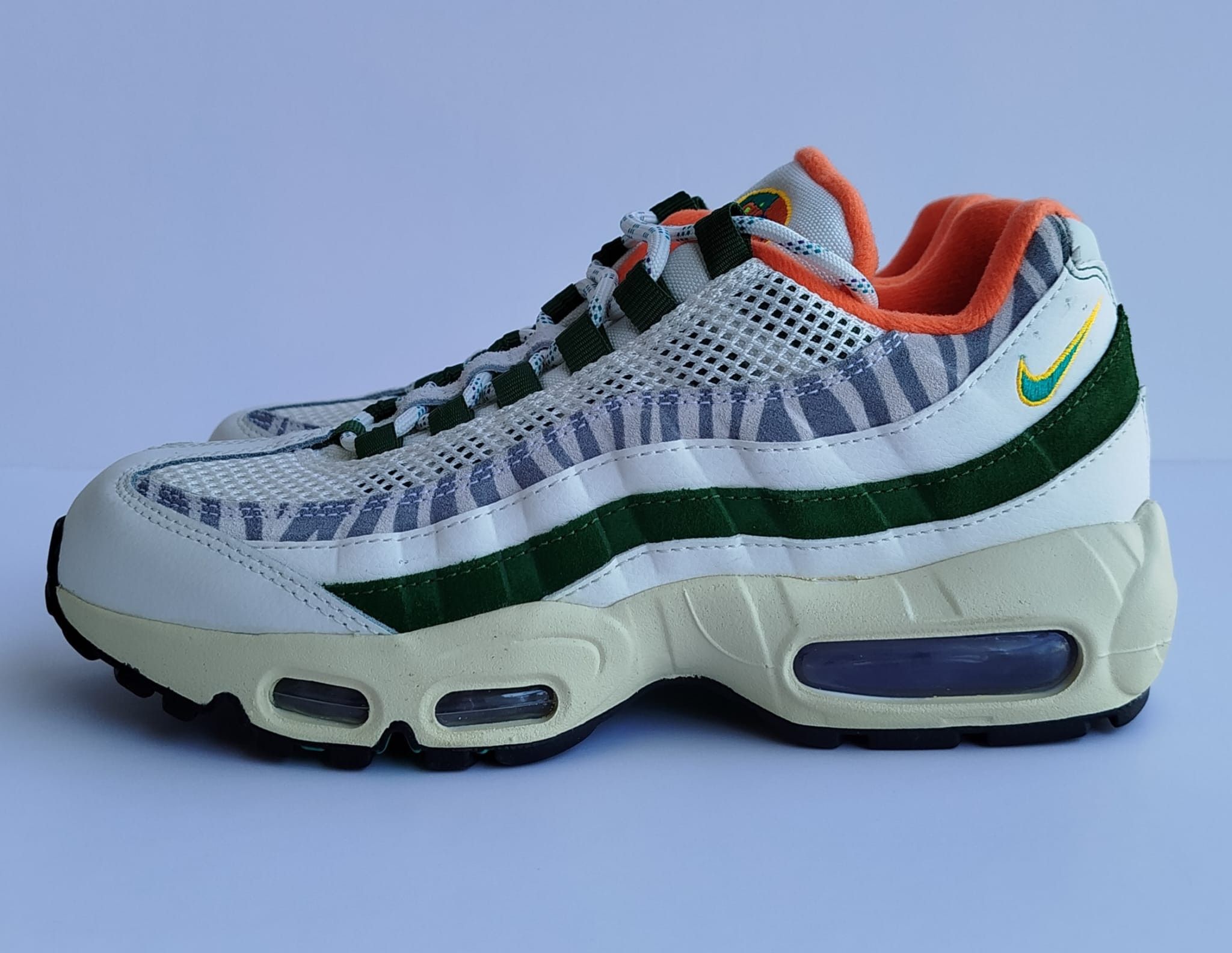 Nike Nike Air Max 95 Era Size US 6 / EU 39 - 2 Thumbnail