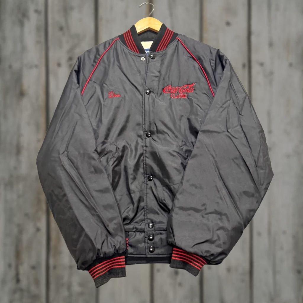 Holloway VTG Coca-Cola's Jacket Bomber Black XL Men’s USA Made Snap Up Varsity Holloway Huffe? Size US XL / EU 56 / 4 - 1 Thumbnail