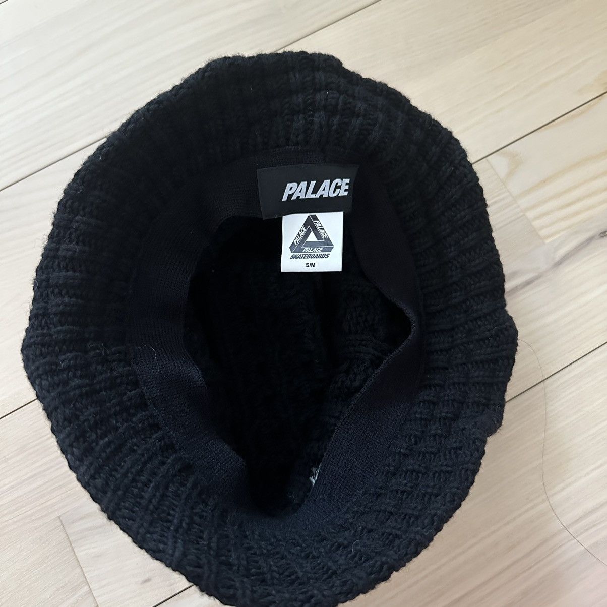 Palace Palace cable knit bucket hat S/M black Size ONE SIZE - 3 Thumbnail